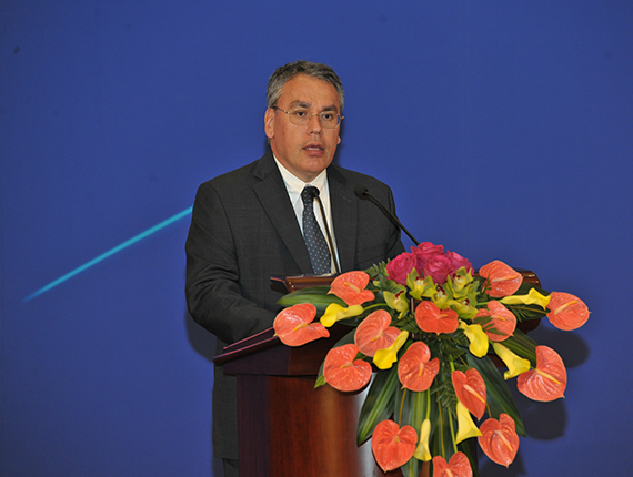 莱万特• 科万奇